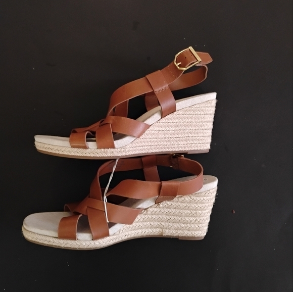 New Cole Haan Cognac Wedges Sandals Size 8 Luxe Summer Neutral - Picture 2 of 4